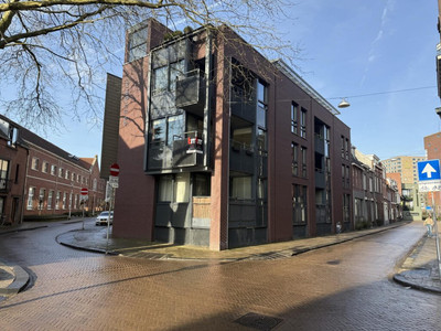 Fabriekstra. 27