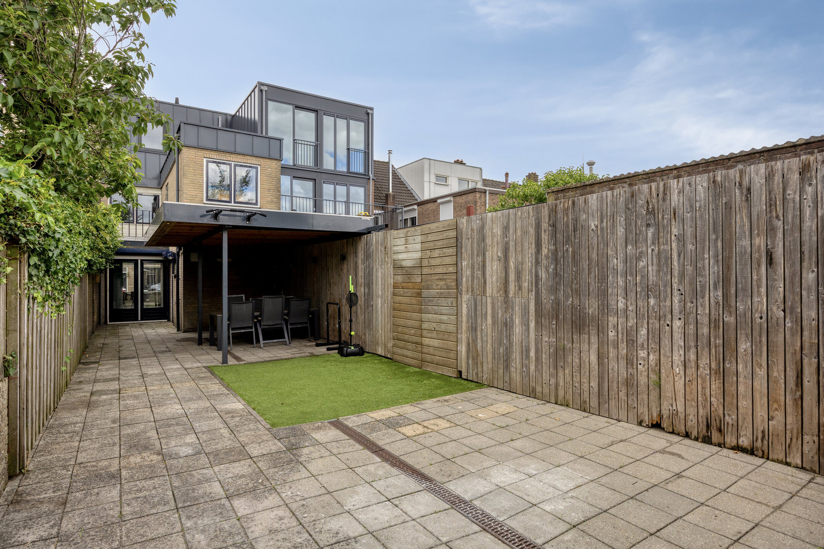 Hoekwoning te koop: Bredaseweg 127, Tilburg