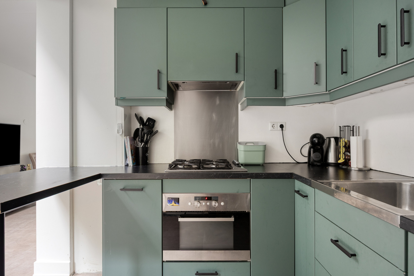 Hoekwoning te koop: Bredaseweg 127, Tilburg