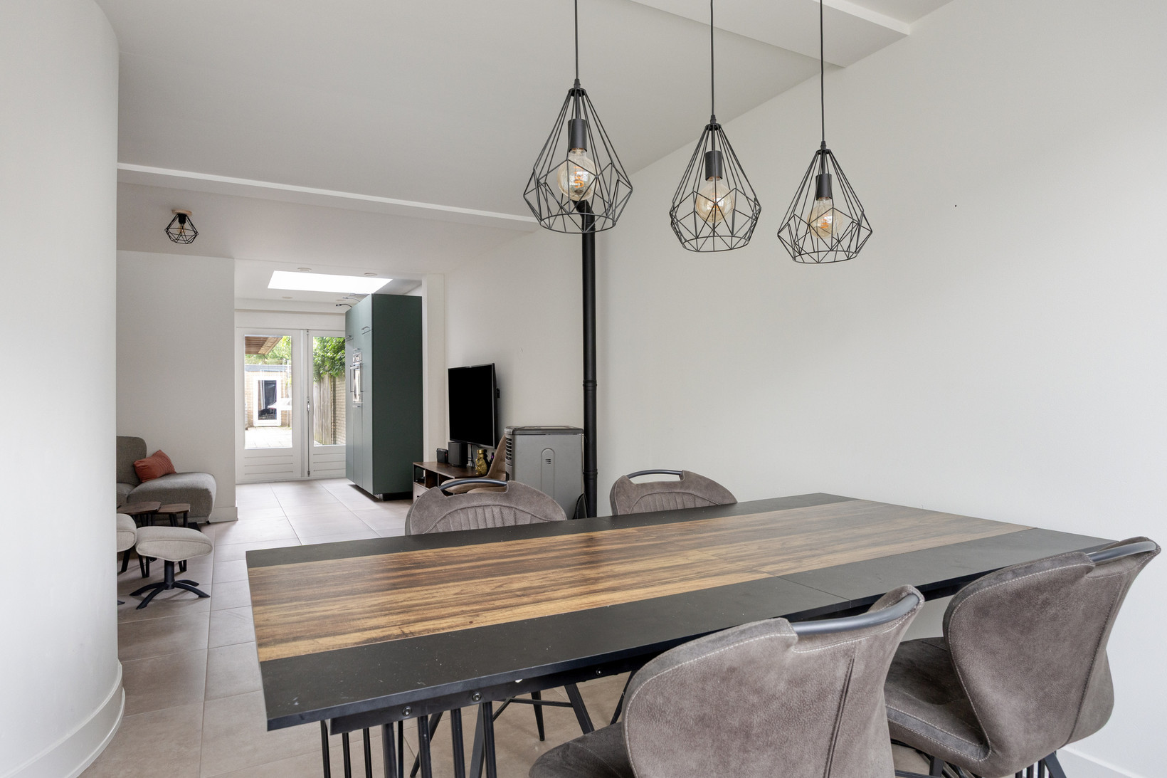 Hoekwoning te koop: Bredaseweg 127, Tilburg