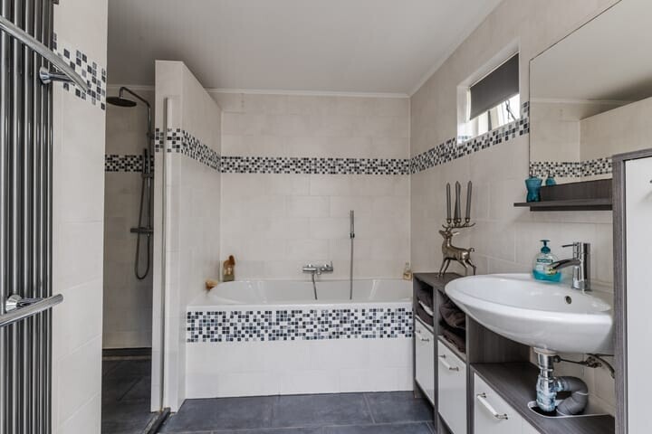 Hoekwoning te koop: Bredaseweg 274, Tilburg