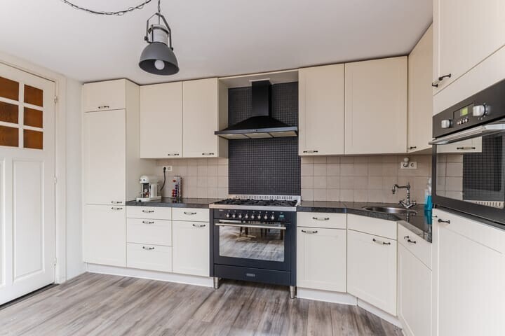 Hoekwoning te koop: Bredaseweg 274, Tilburg