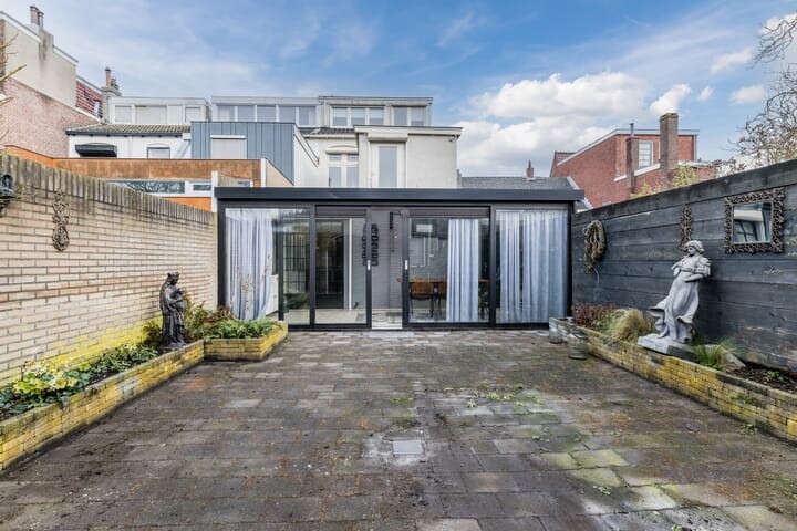Hoekwoning te koop: Bredaseweg 274, Tilburg