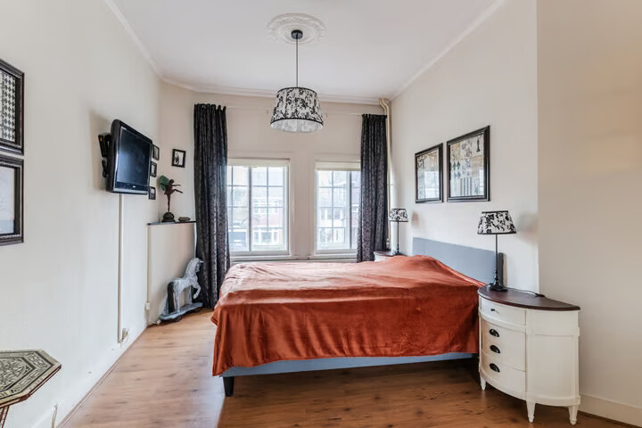 Hoekwoning te koop: Bredaseweg 274, Tilburg