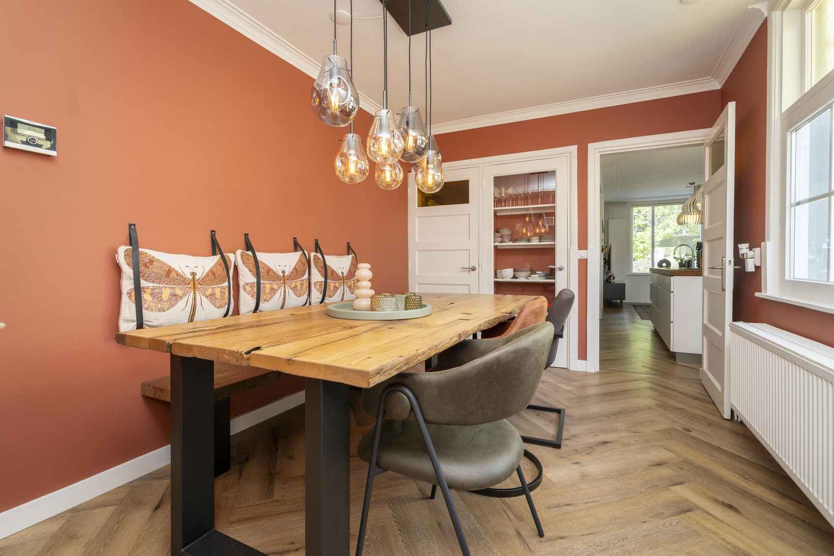 Tussenwoning te koop: Primus van Gilsstraat 24, Tilburg