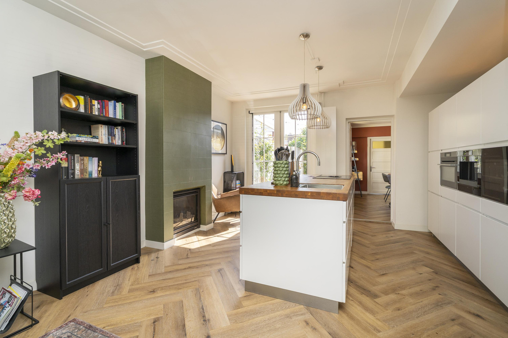 Tussenwoning te koop: Primus van Gilsstraat 24, Tilburg
