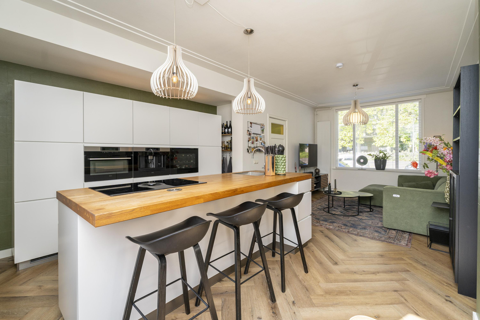 Tussenwoning te koop: Primus van Gilsstraat 24, Tilburg
