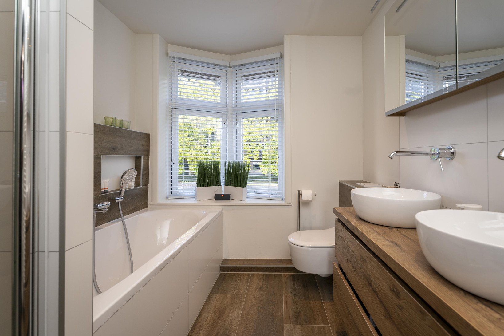 Tussenwoning te koop: Primus van Gilsstraat 24, Tilburg