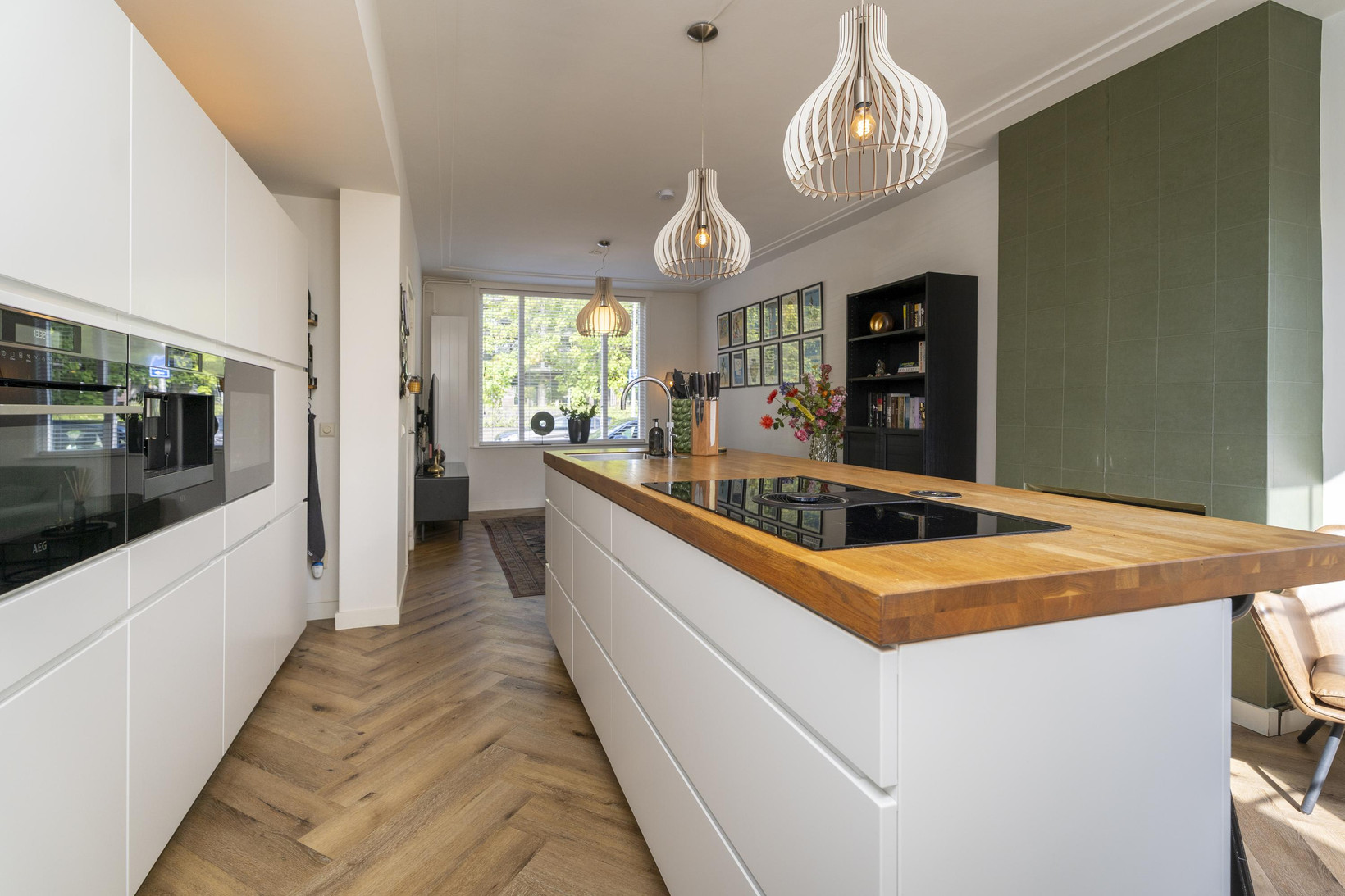 Tussenwoning te koop: Primus van Gilsstraat 24, Tilburg