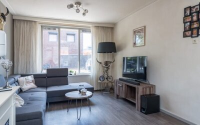 Minister van Sonstraat 48