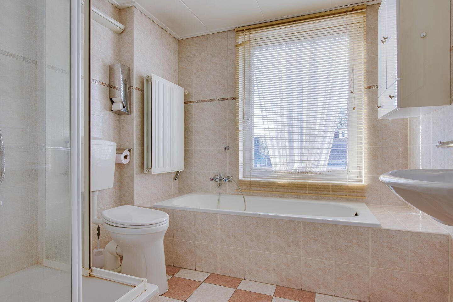 Tussenwoning te koop: Philips Vingboonsstraat 70, Tilburg