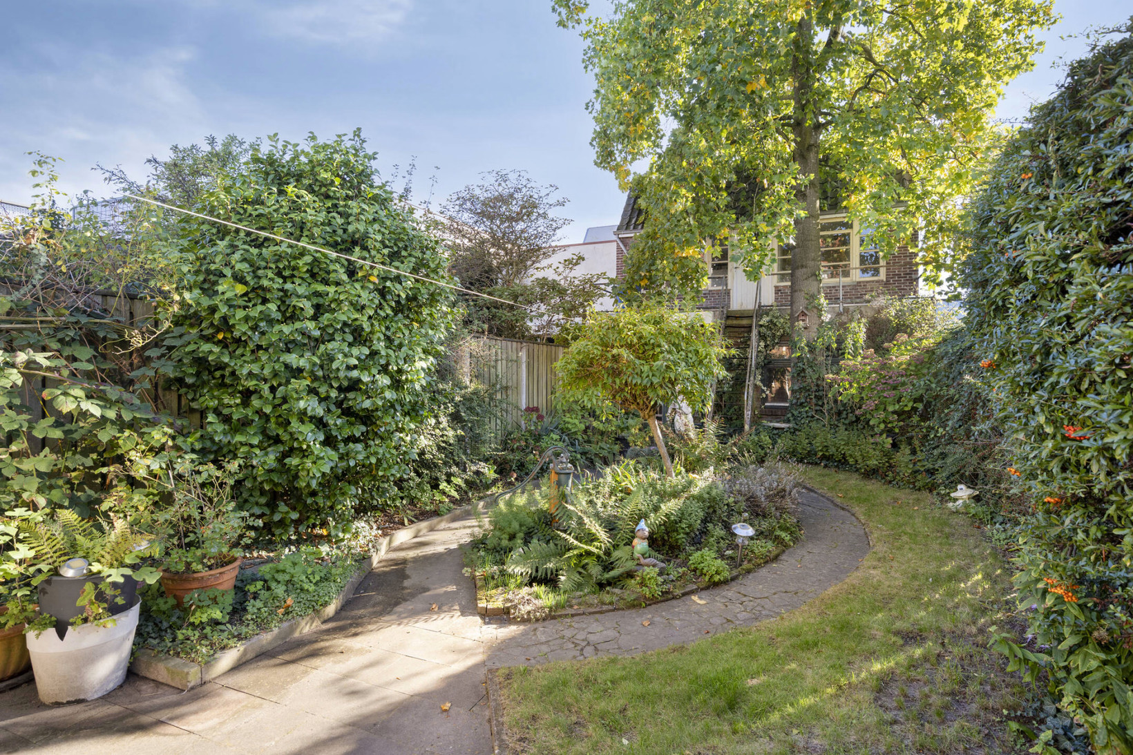 Hoekwoning te koop: Hasseltstraat 297, Tilburg