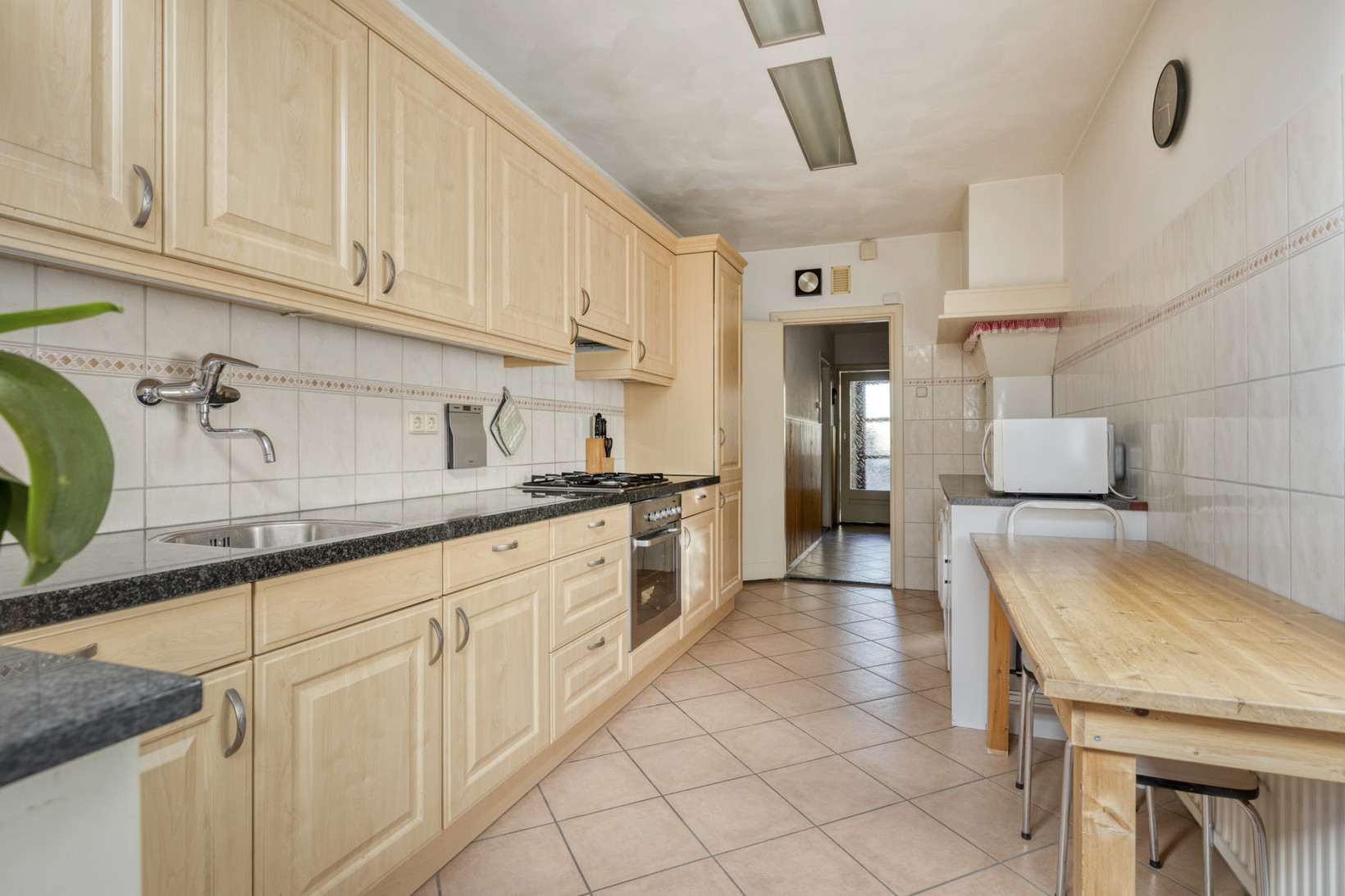 Hoekwoning te koop: Hasseltstraat 297, Tilburg