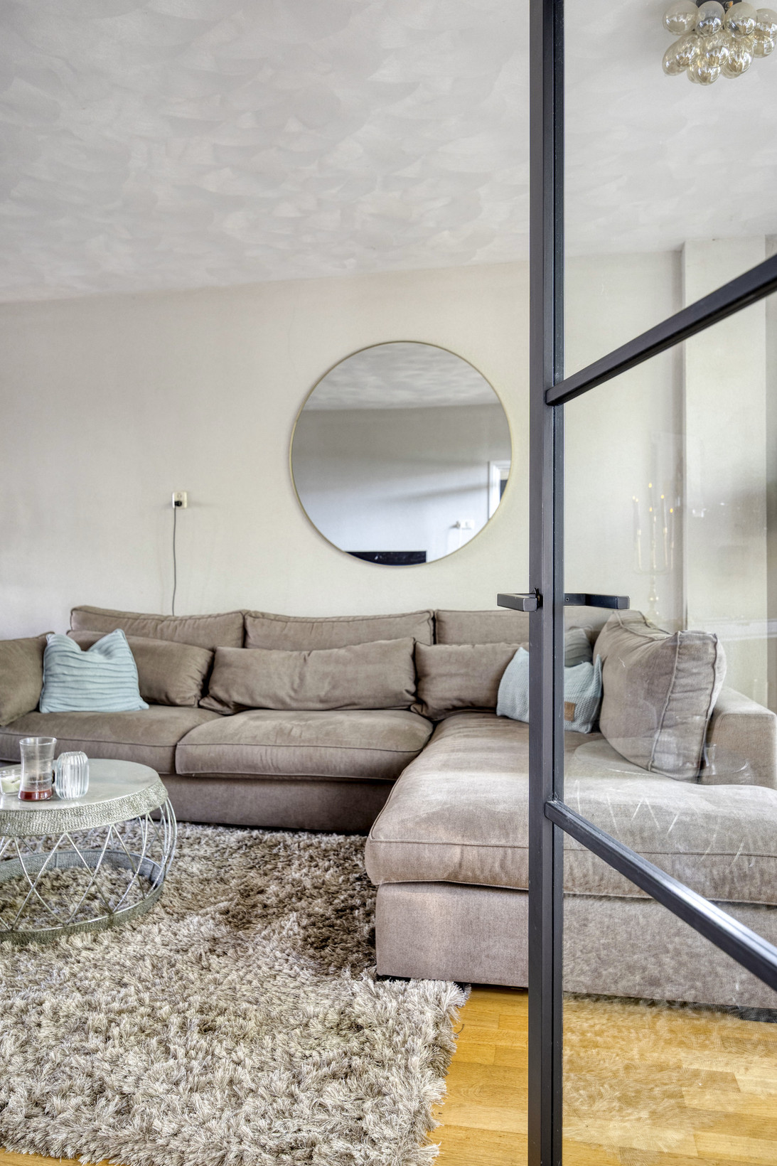 Tussenwoning te koop: Postelse Hoeflaan 6, Tilburg