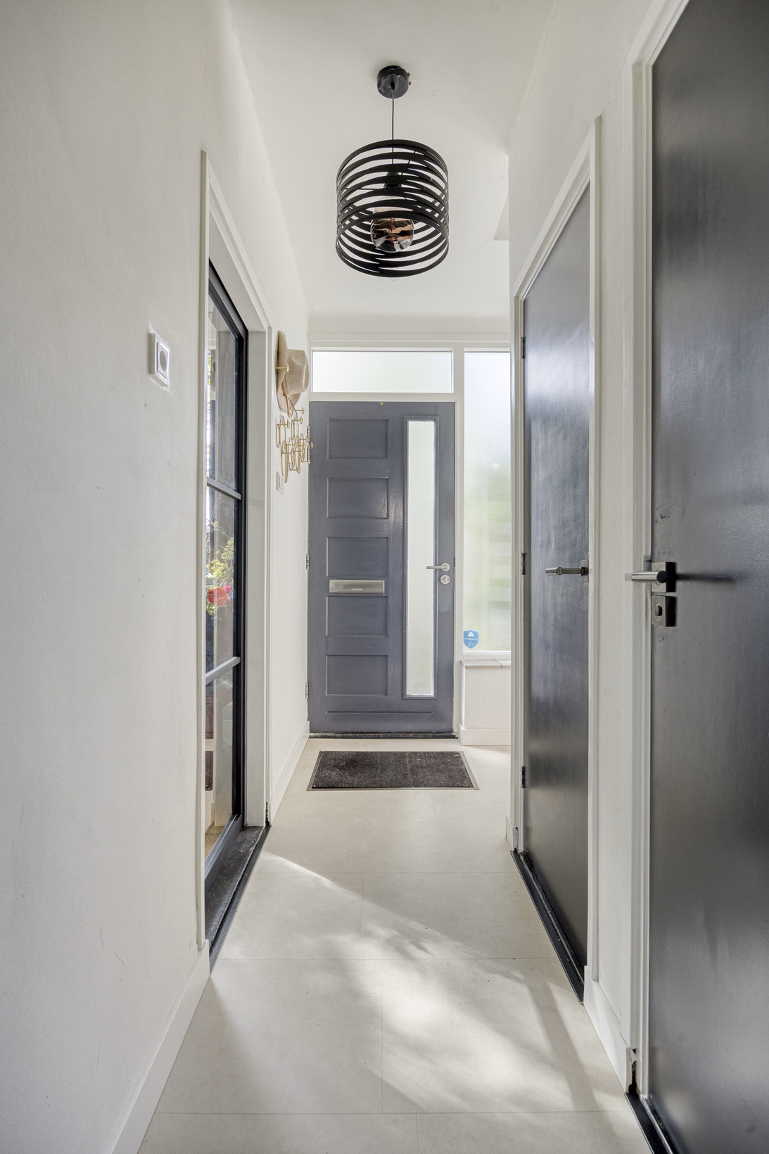 Tussenwoning te koop: Postelse Hoeflaan 6, Tilburg
