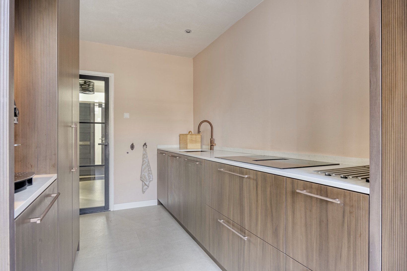 Tussenwoning te koop: Postelse Hoeflaan 6, Tilburg