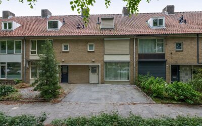 Postelse Hoeflaan 106