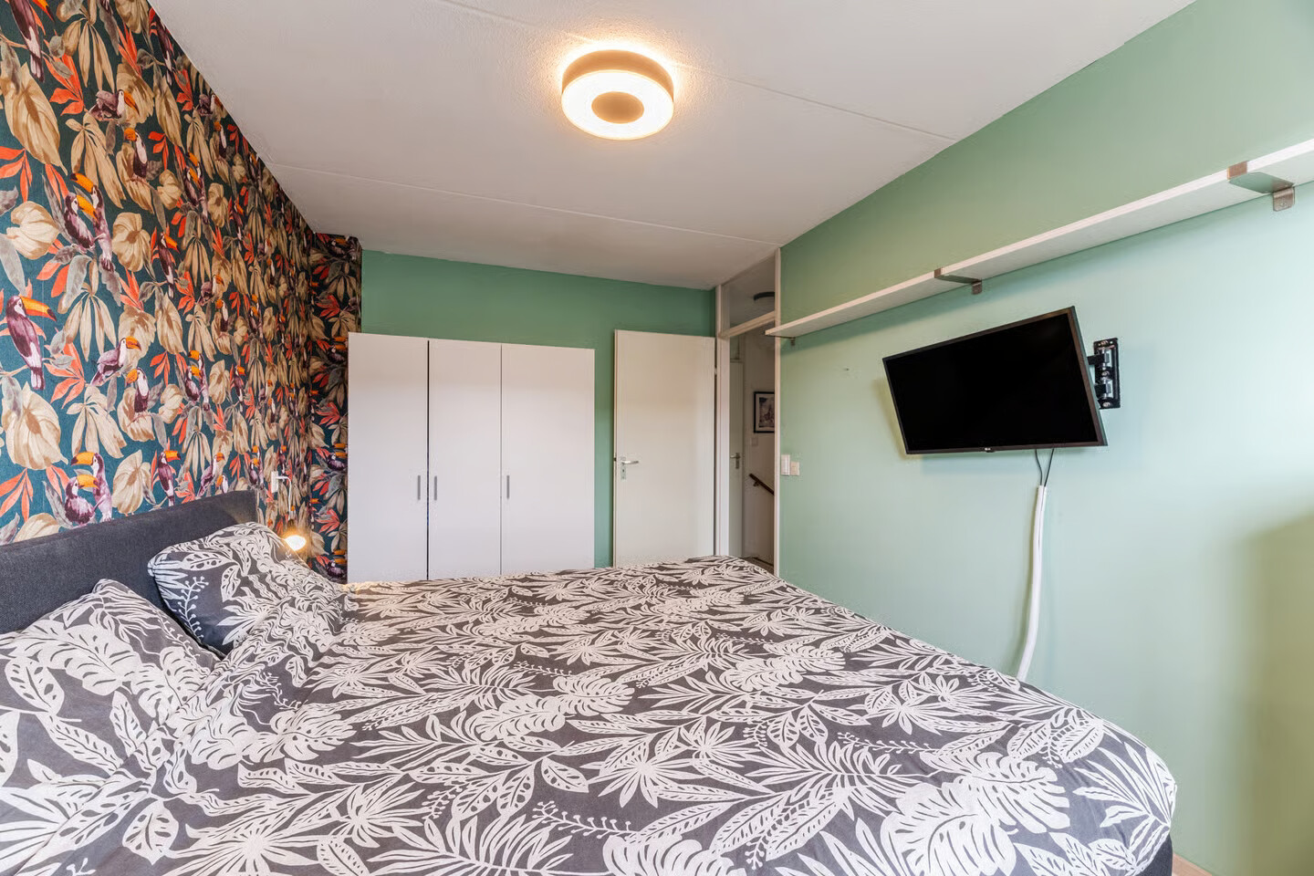 Tussenwoning te koop: Benthuizenstraat 16, Tilburg