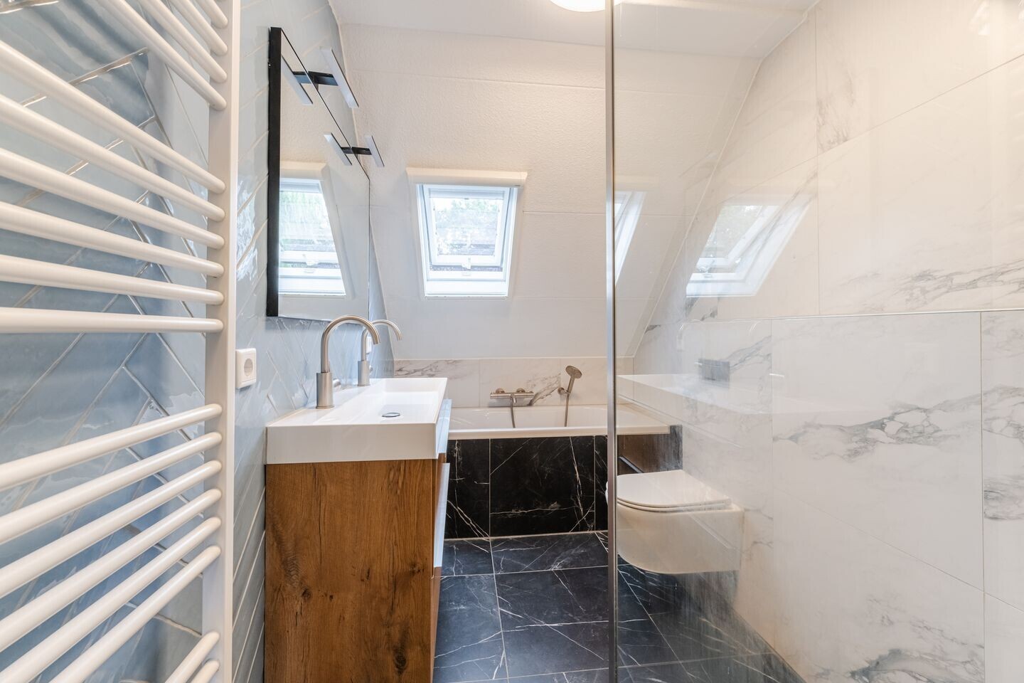 Tussenwoning te koop: Benthuizenstraat 16, Tilburg