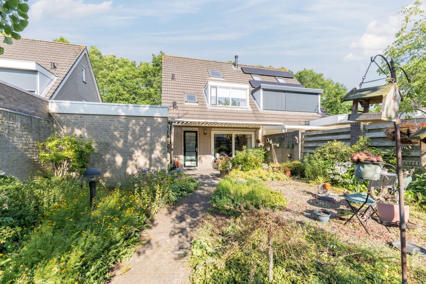 Tussenwoning te koop: Dinxperlolaan 10, Tilburg