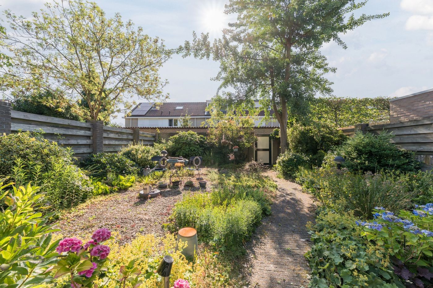 Tussenwoning te koop: Dinxperlolaan 10, Tilburg