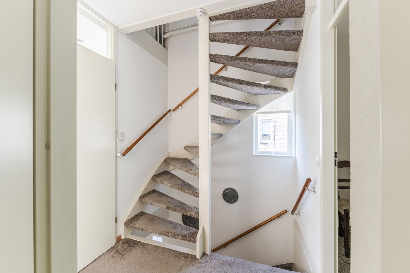 Tussenwoning te koop: Dinxperlolaan 10, Tilburg
