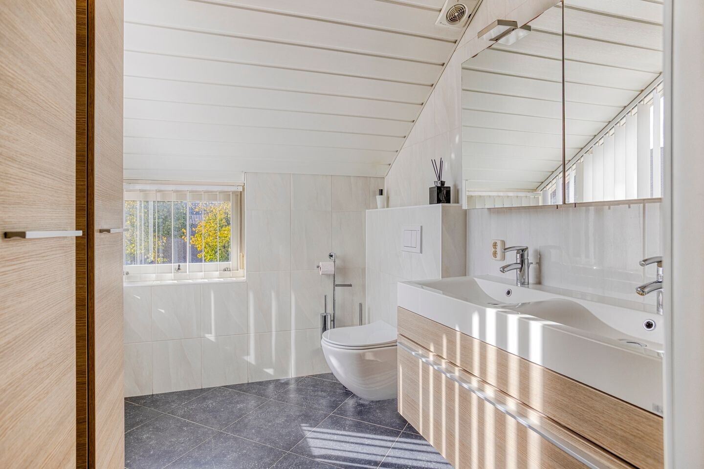Tussenwoning te koop: Gemerthof 3, Tilburg
