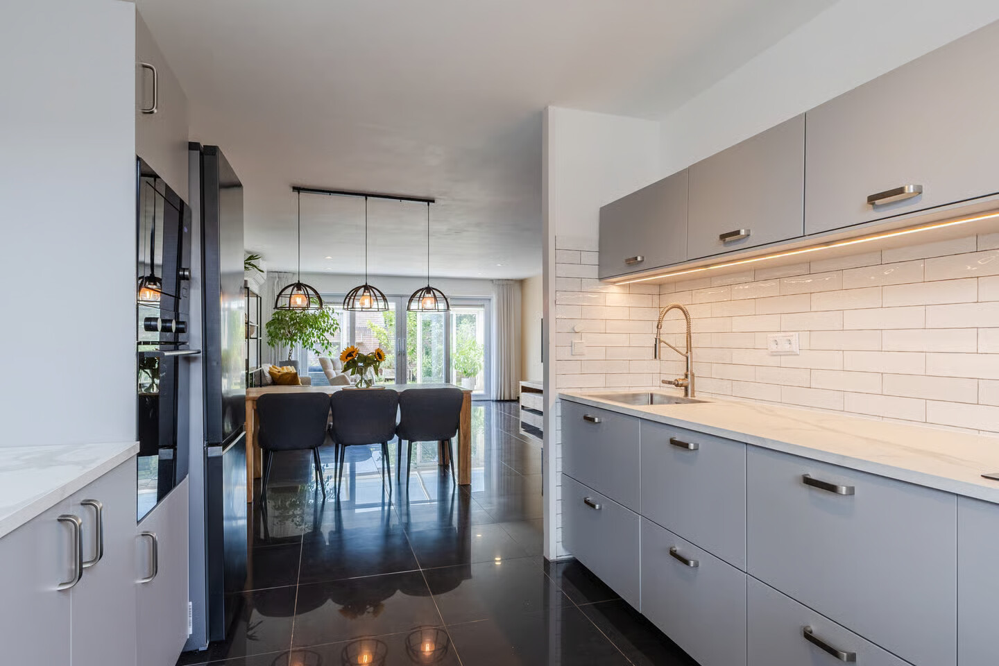 Hoekwoning te koop: Bakkumstraat 37, Tilburg