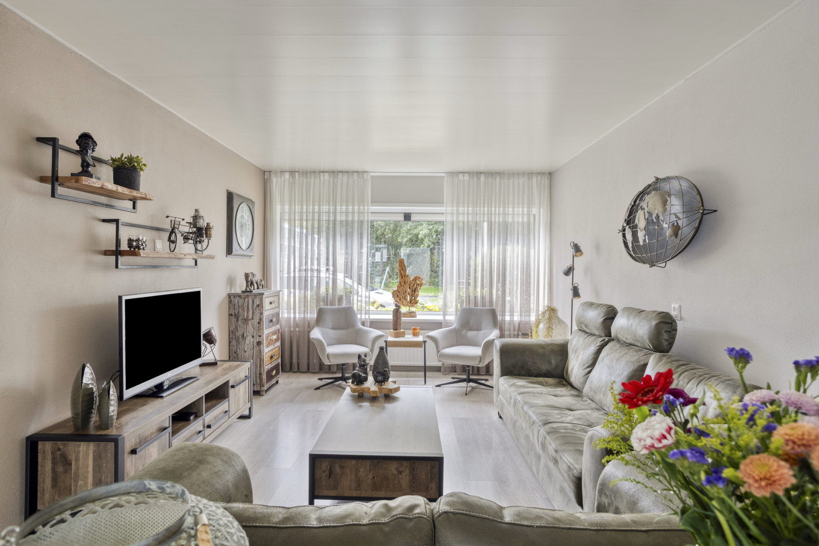 Tussenwoning te koop: Saliehof 13, Tilburg
