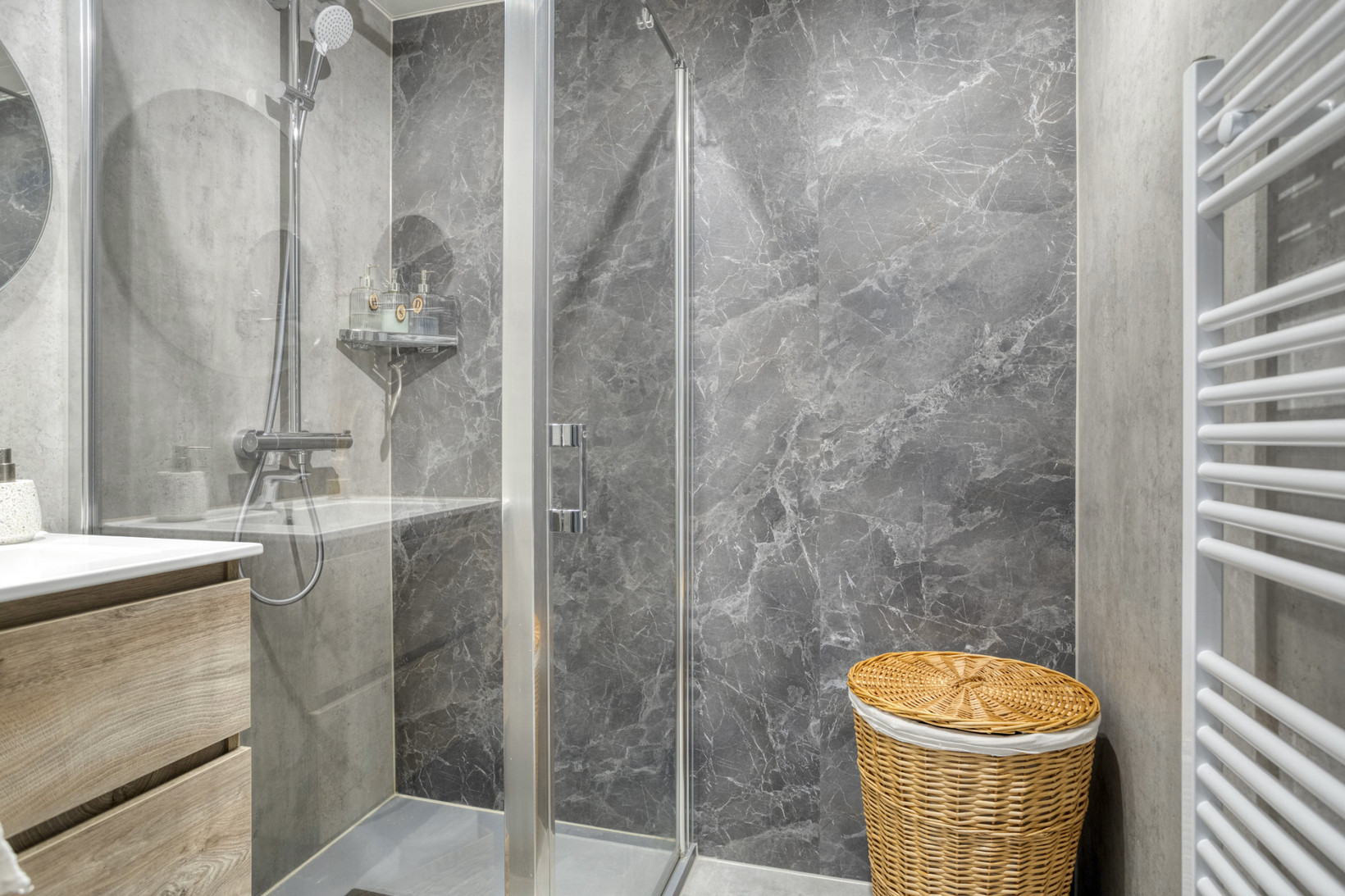 Tussenwoning te koop: Saliehof 13, Tilburg