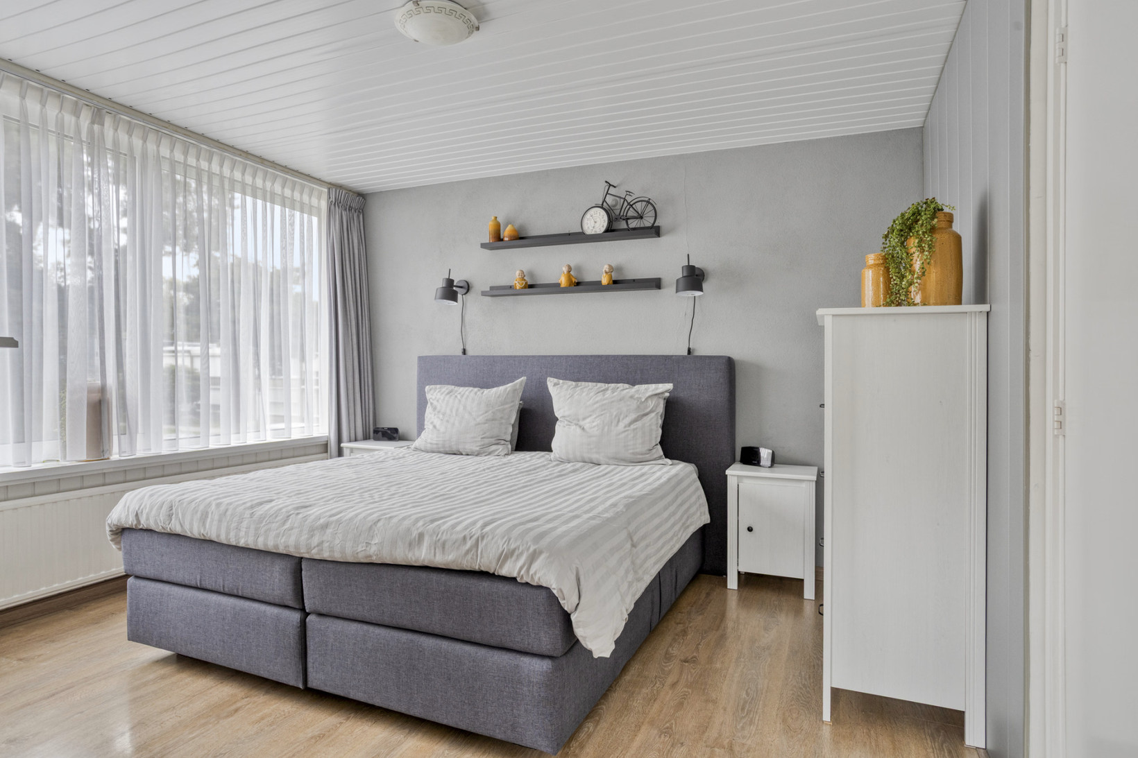 Tussenwoning te koop: Saliehof 13, Tilburg