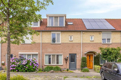 Hoogkarspel. 77