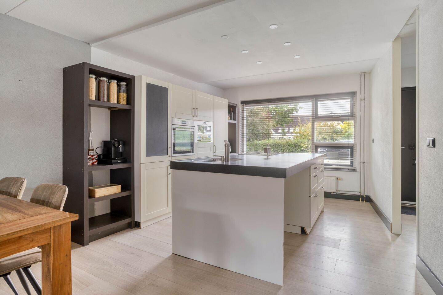Tussenwoning te koop: Margratenplein 7, Tilburg