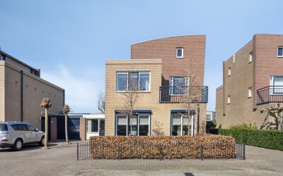 Naardenstraat 44