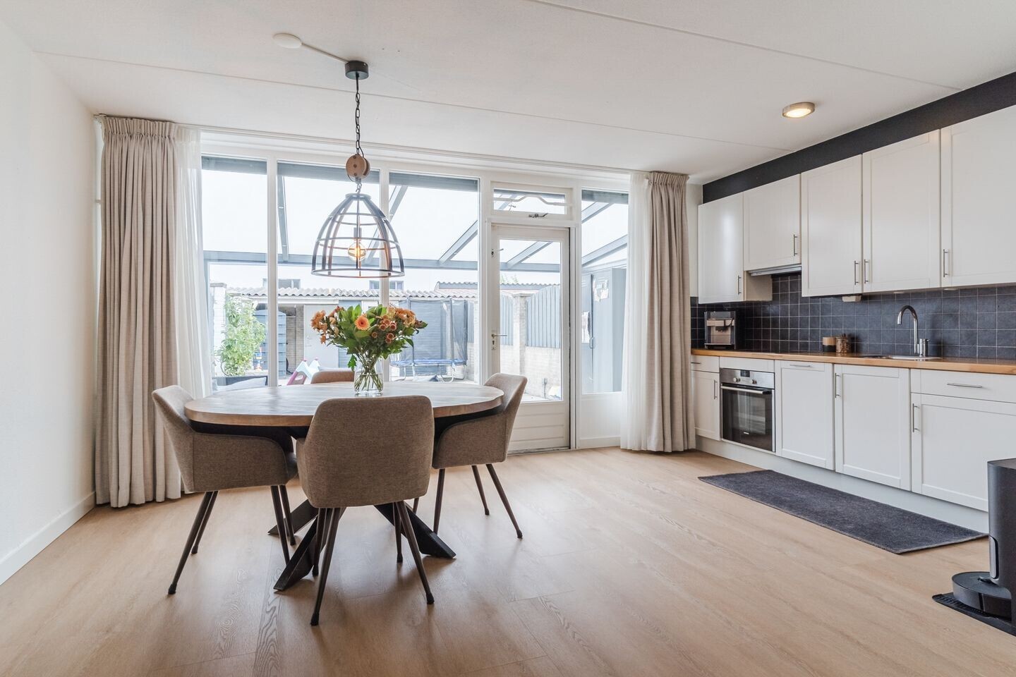 Tussenwoning te koop: Lombardijenlaan 27, Tilburg
