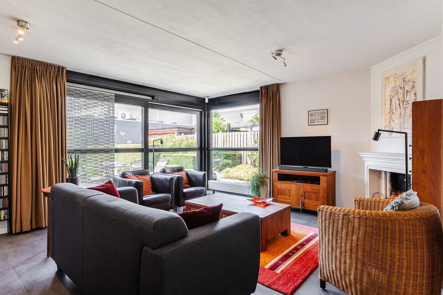 Twee-onder-één-kap te koop: Bijsterveldenlaan 179, Tilburg