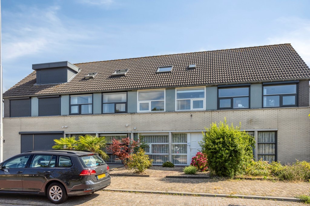 Tussenwoning te koop: Bijsterveldenlaan 196, Tilburg
