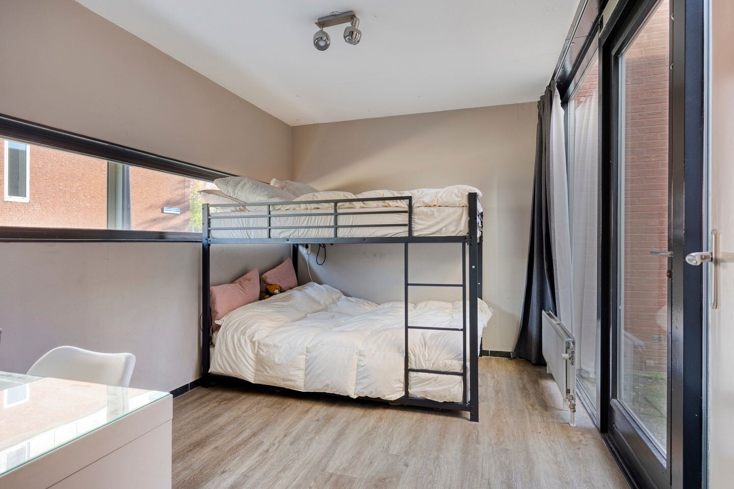 Tussenwoning te koop: Ringbaan-Noord 68, Tilburg