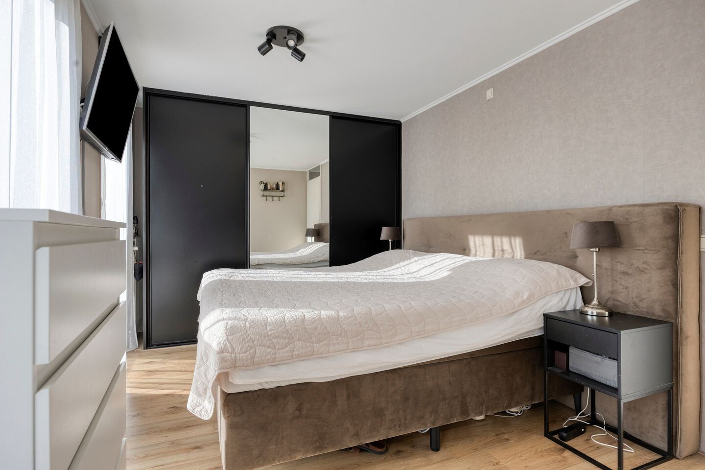 Tussenwoning te koop: Ringbaan-Noord 68, Tilburg