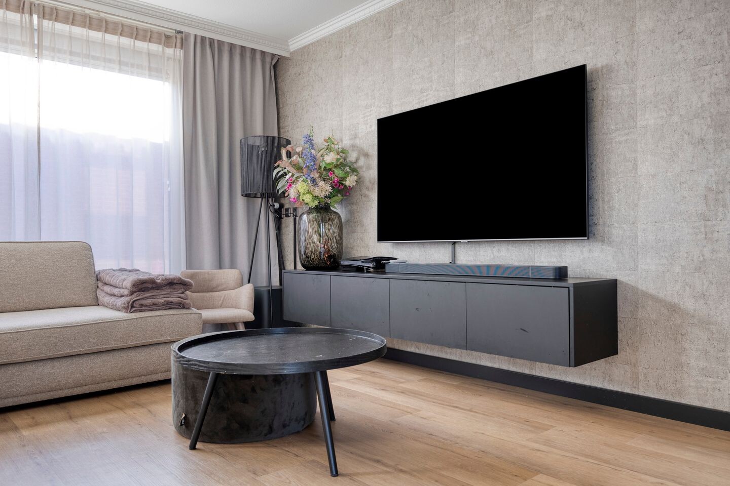 Tussenwoning te koop: Ringbaan-Noord 68, Tilburg