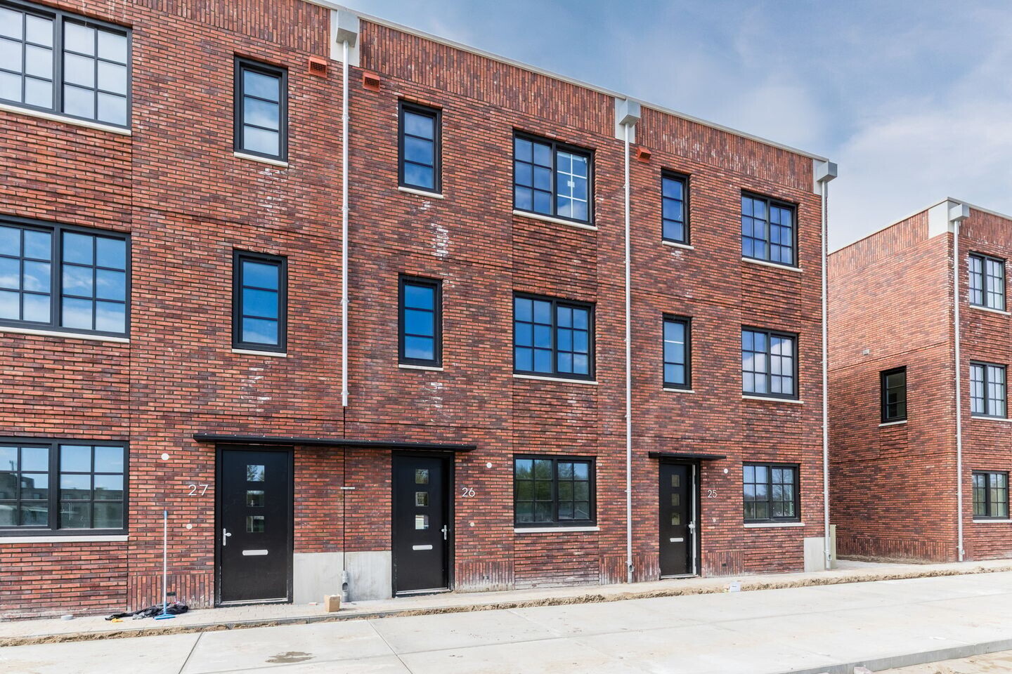 Tussenwoning te koop: Olifantoortje 26, Tilburg