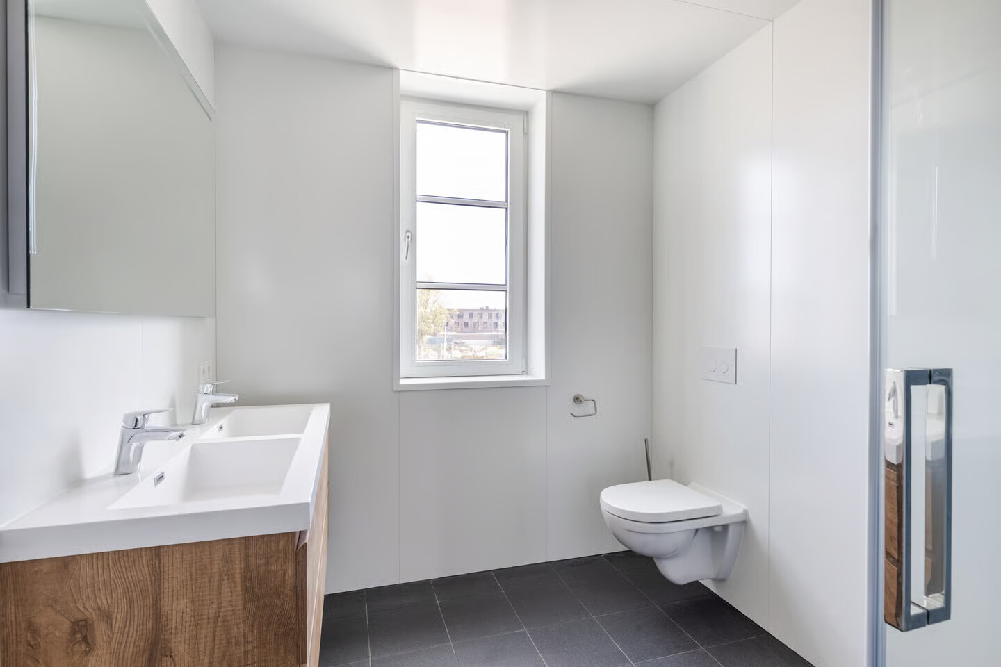 Tussenwoning te koop: Olifantoortje 26, Tilburg