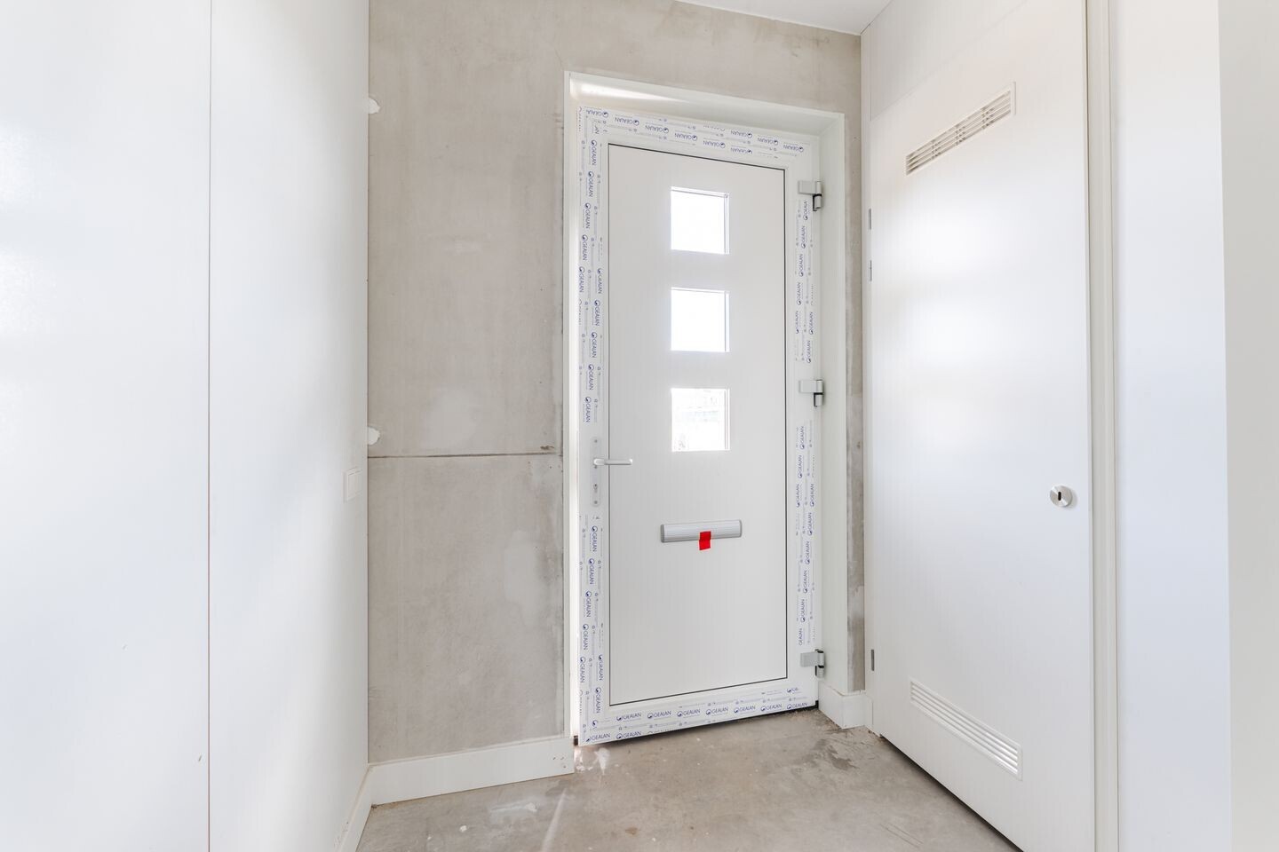 Tussenwoning te koop: Olifantoortje 26, Tilburg