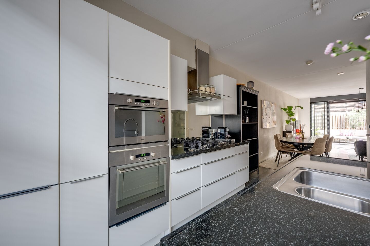 Tussenwoning te koop: Kapelstraat 26B, Tilburg