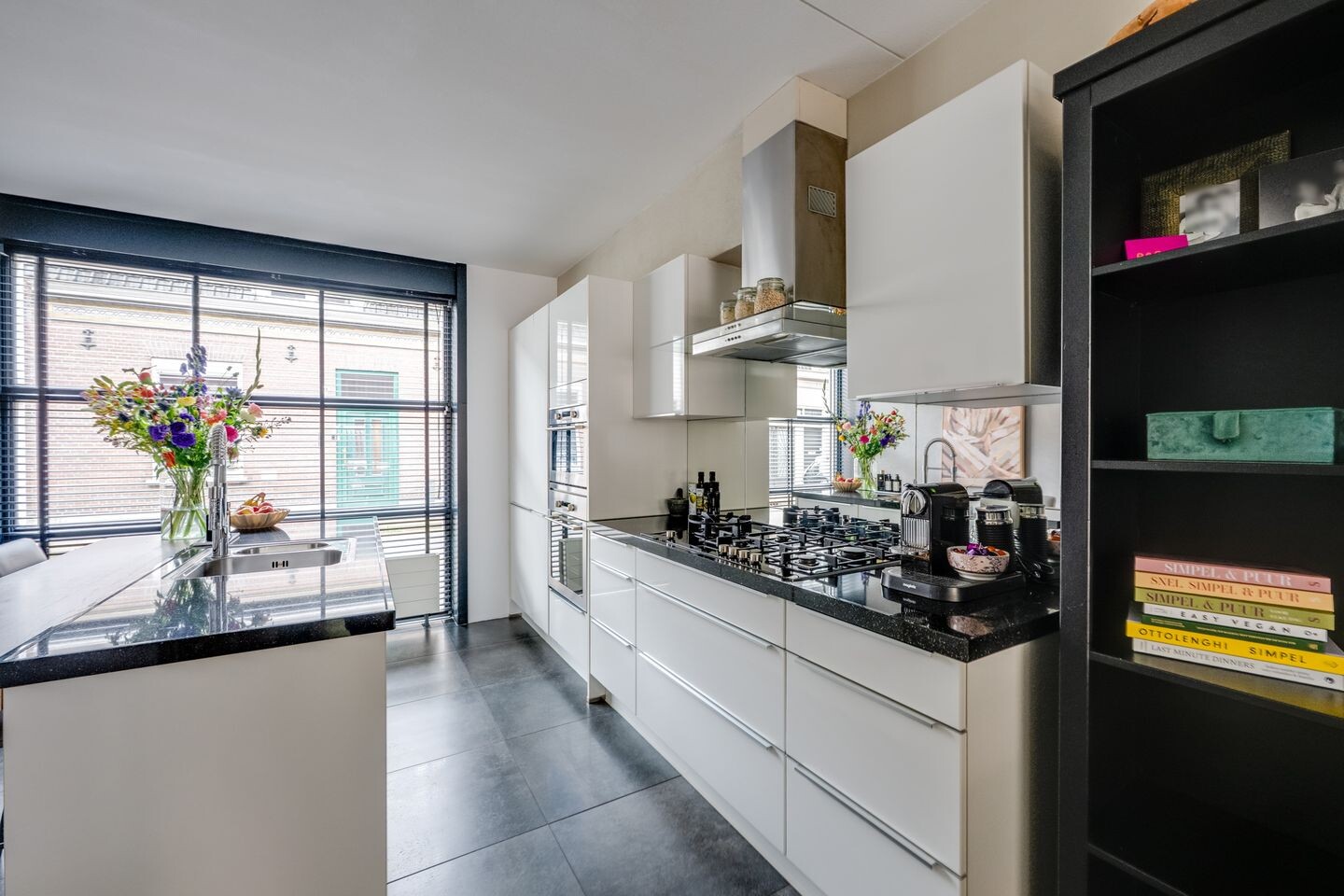 Tussenwoning te koop: Kapelstraat 26B, Tilburg