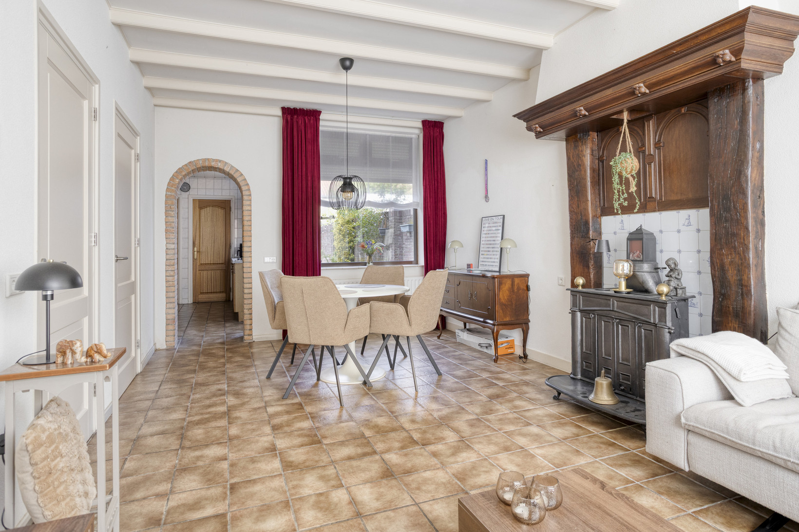 Tussenwoning te koop: Kasteeldreef 63, Tilburg