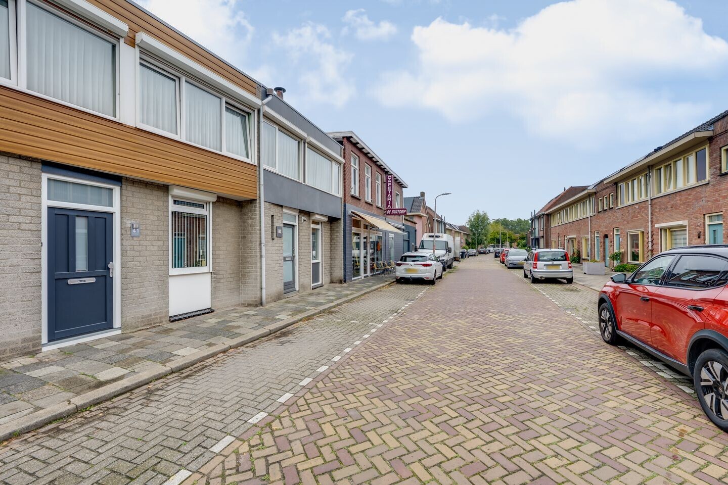 Tussenwoning te koop: Houtstraat 39, Tilburg