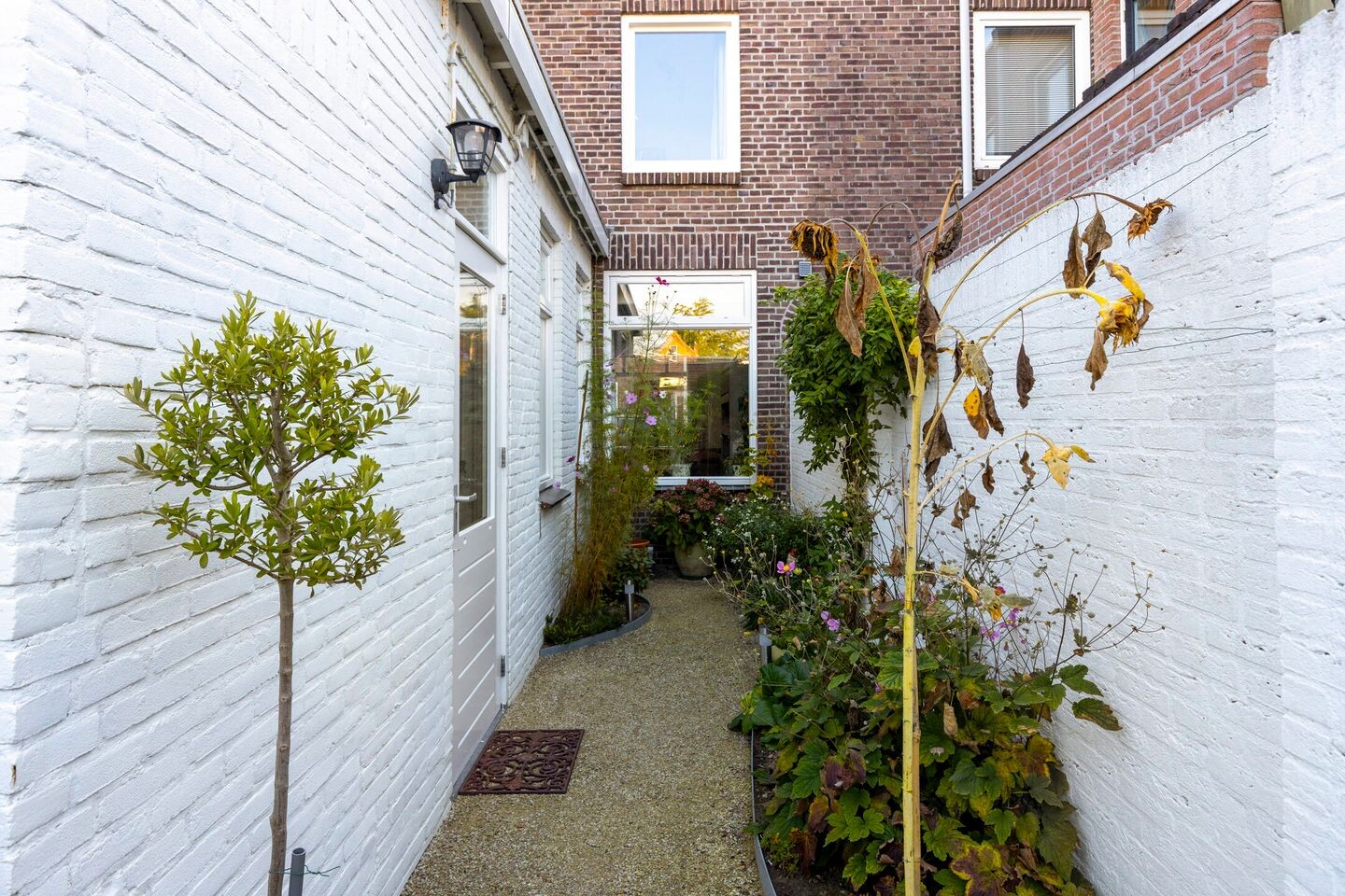 Tussenwoning te koop: Deken Sandersstraat 7, Tilburg