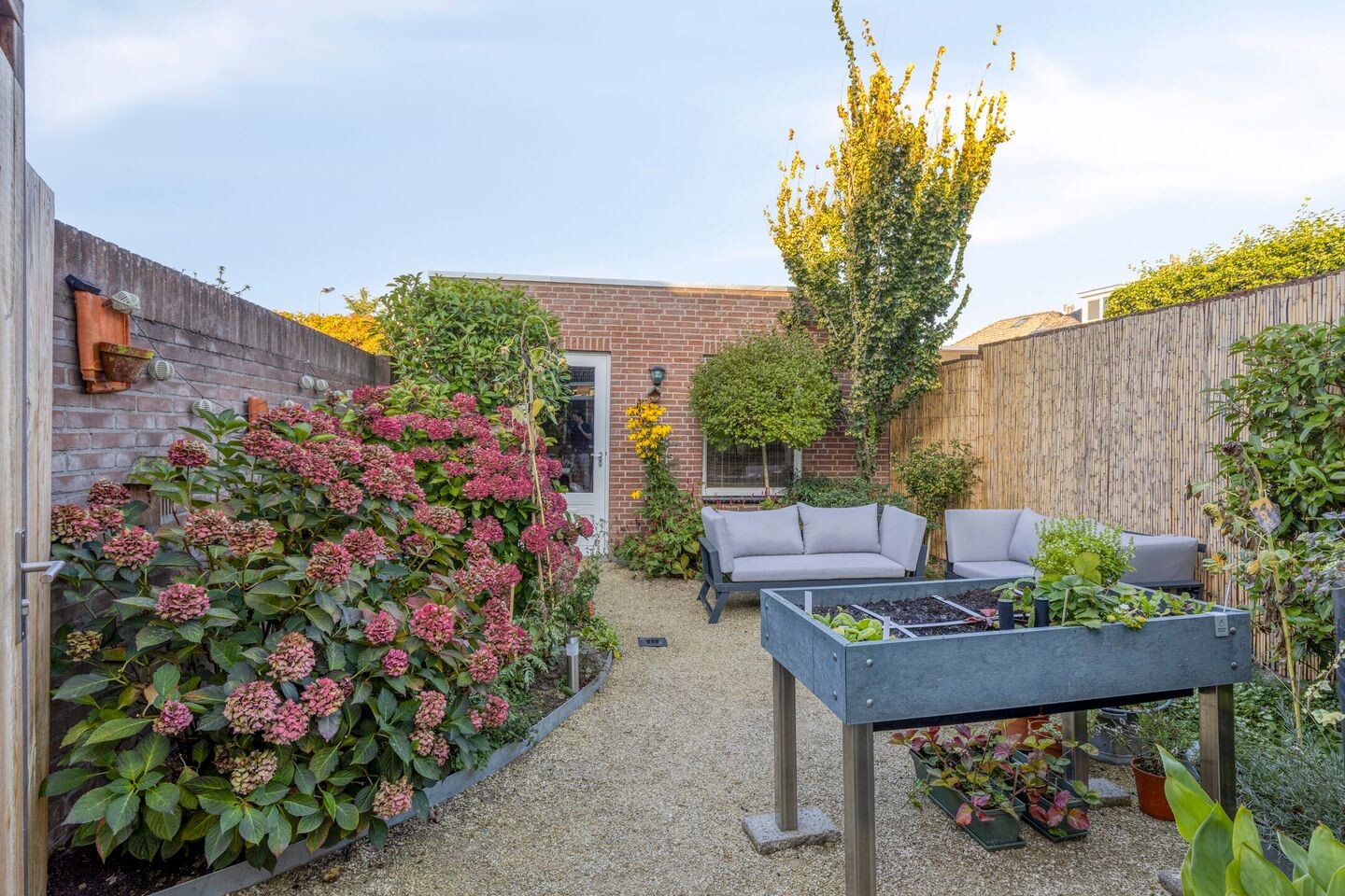 Tussenwoning te koop: Deken Sandersstraat 7, Tilburg