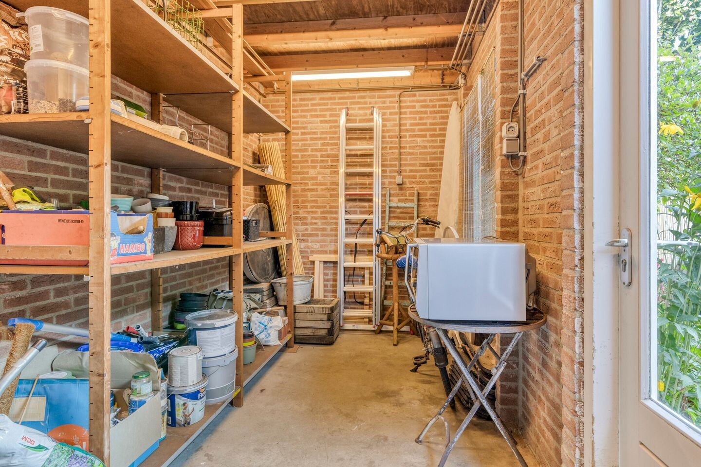 Tussenwoning te koop: Deken Sandersstraat 7, Tilburg
